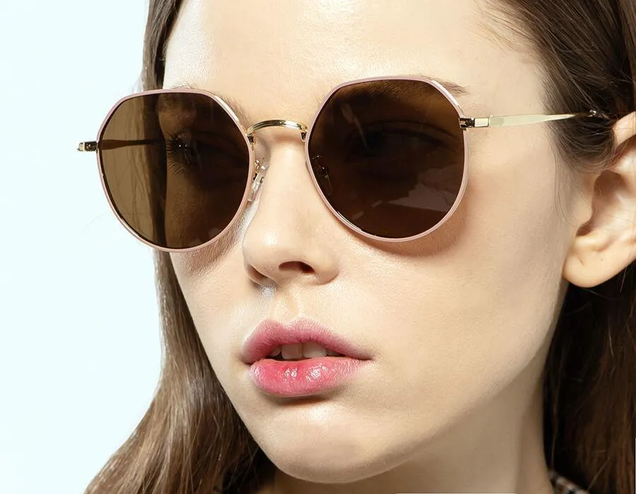 Chic Brown Sunglasses with Metal Frame - UV400 Protection and Stylish Design