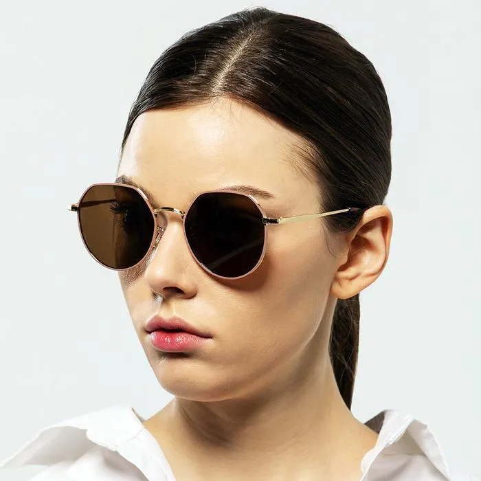 Chic Brown Sunglasses with Metal Frame - UV400 Protection and Stylish Design